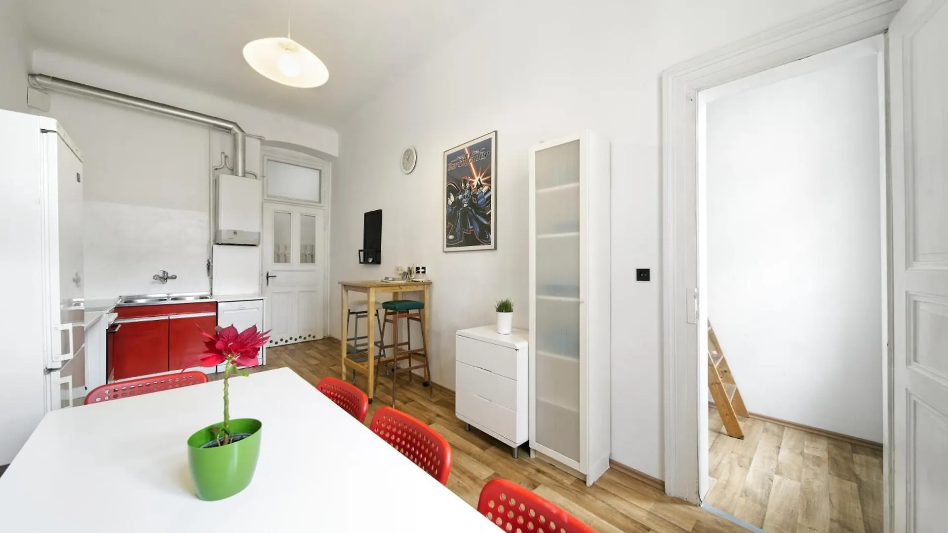 Mike'S Huge Apartment Πράγα 0*,